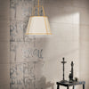 Dainolite Trapezoid 3 Light Pendant Trapezoid Gold/Cream Shade White Fabric Diffuser Lamp|Luminaire suspendu Trapezoid de Dainolite avec abat-jour trapézoïde doré et crème qui diffuse la lumière, tissu blanc et 3 ampoules