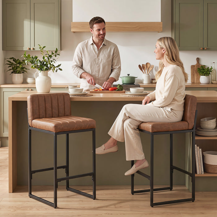 HOMCOM Bar Stools Set of 2, Retro Padded Counter Height Stools, Brown