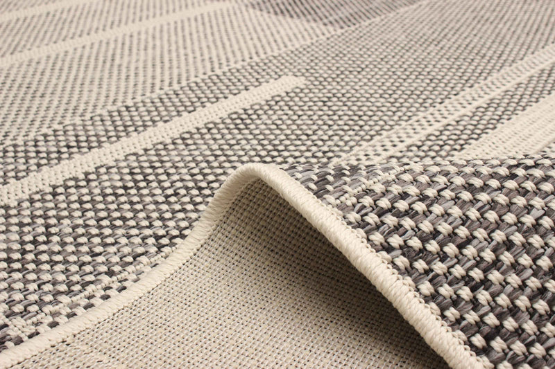 Atlas Ivory Area Rug - 5'0\" x 8'0\"