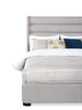 Jade Upholstered Platform Bed with USB Ports in Grey Fabric - Queen Size | Base de lit plateforme rembourrée Jade en tissu gris avec ports USB - format grand lit