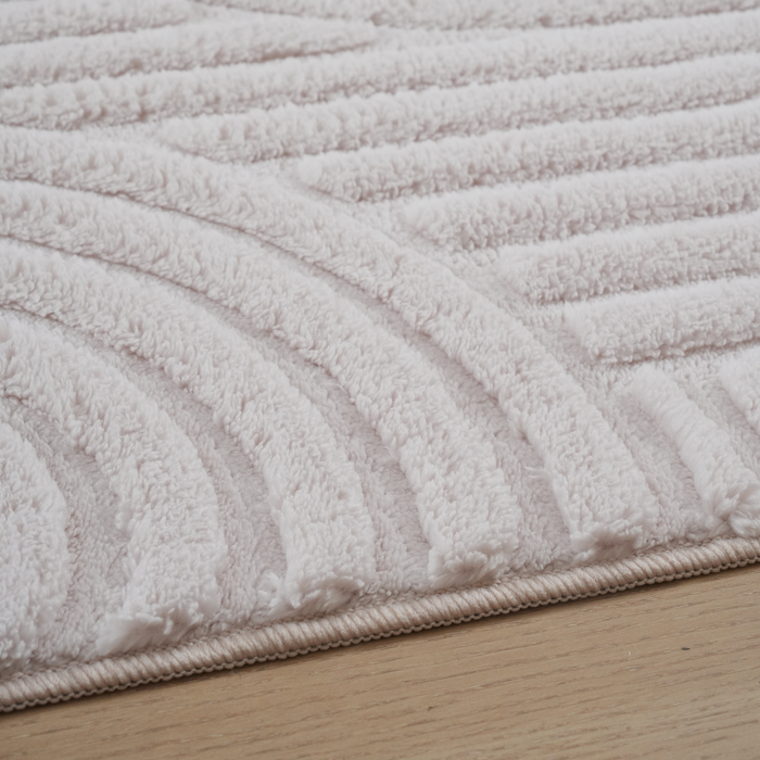 Geo Cream Washable Area Rug - 5’ x 7’ 