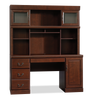 Heritage 59.25" Office Desk with Hutch – Classic Cherry | Bureau Heritage de 59.25 po avec crédence - cerisier classique