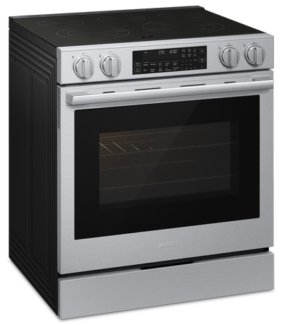 Samsung 6.3 Cu. Ft. Smart Electric Slide In Range with Air Fry – Stainless Steel - NSE90H63SRAC | Cuisinière intelligente électrique encastrée Samsung de 6,3 pi3 avec friture à air - acier inoxydable - NSE90H63SRAC