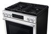 Samsung 6 Cu. Ft. Slide-In Range Convection with Air Fry – White Glass - NSG90H60SWAA | Cuisinière encastrée Samsung de 6 pi3 à convection avec friture à air - acier inoxydable résistant aux traces de doigts - NSG90H60SRAA