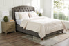 Bellflower Grove 3-Piece Full/Queen Comforter Set - Cream| Ensemble d’édredon Bellflower Grove de 3 pièces pour lit double ou grand lit - crème