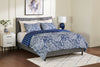 Lochlan 3-Piece King Comforter Set - Navy and White | Ensemble d’édredon Lochlan 3 pièces pour très grand lit - bleu marine et blanc