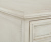 Newman  18" Traditional Chairside Table with Storage - Alabaster White Pine|Table de fauteuil traditionnelle Newman de 18 po avec rangement - pin blanc albâtre