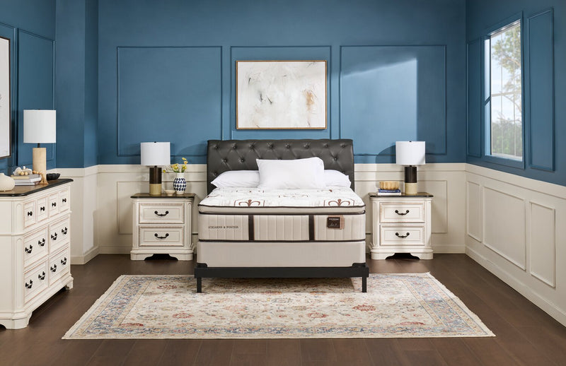 Stearns & Foster® Burnley Luxury Pillowtop Medium Queen Mattress Set