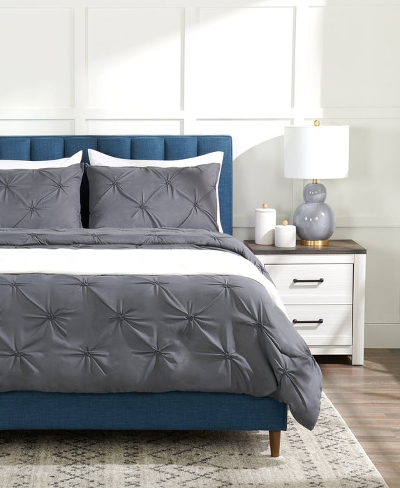 Veranda & Grove 4-Layer Queen Cotton Blanket - White