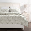 Gardenia Wynd 3-Piece Full/Queen Comforter Set - Oatmeal | Ensemble d'édredon Gardenia Wynd 3 pièces écru pour lit double ou grand lit
