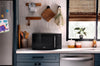 Whirlpool 1.0 Cu. Ft. Countertop Microwave with Air Fry - Black - WMCS5522RB | Four à micro-ondes de comptoir Whirlpool de 1,0 pi3 avec friture à air - noir - WMCS5522RB
