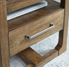 Gideon 24” Solid Wood Country-Style End Table - Brown | Table de bout Gideon de 24 po de style champêtre en bois massif - brun