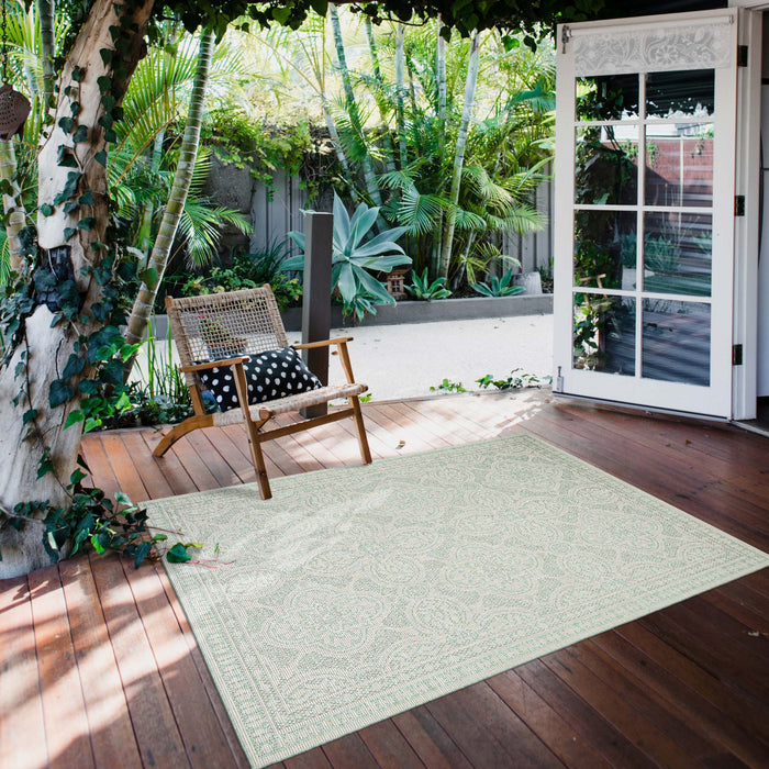 Neisha Traditional Mint Rug 6'7\" X 9'6\" Area Rug