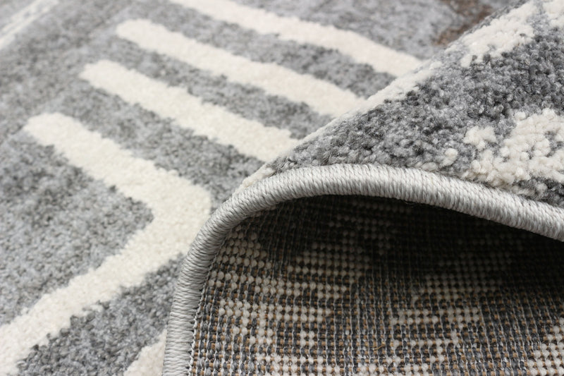 Seema Grey Area Rug - 5'3\" x 7'3\"