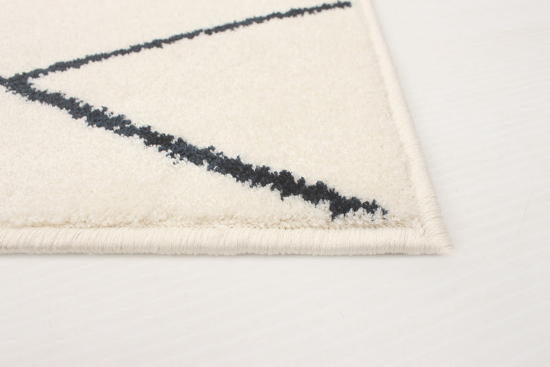August White-Navy 7'10\" x 10'2\" Area Rug