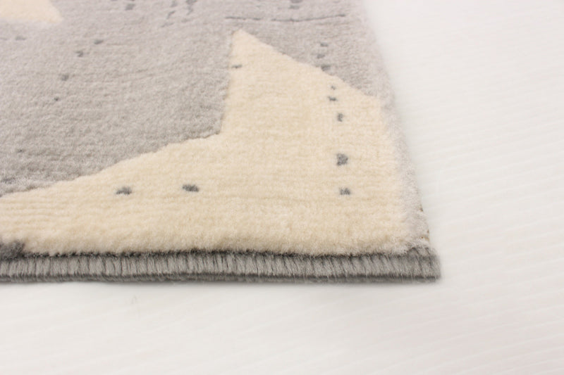 Ira Light Grey 4'7\" x 6'7\" Area Rug