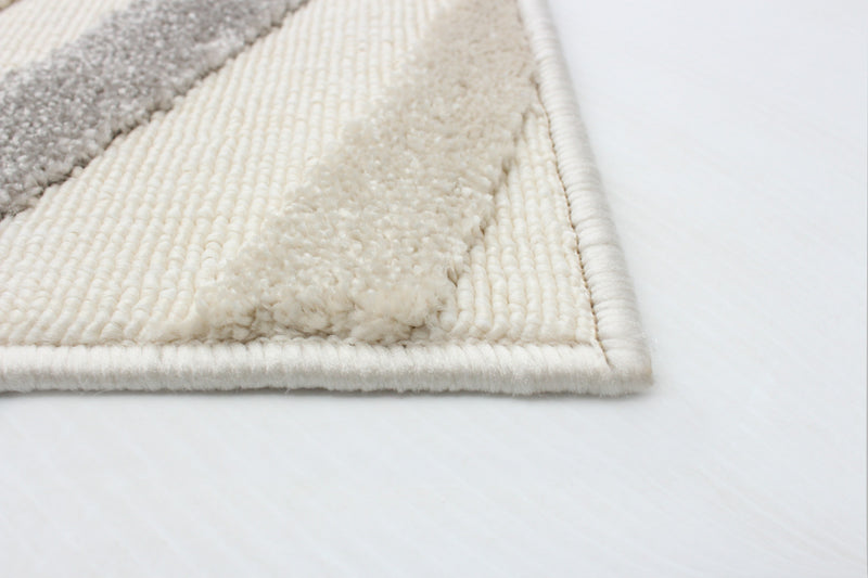 Nikkos Ivory 3'11\" x 5'7\" Area Rug