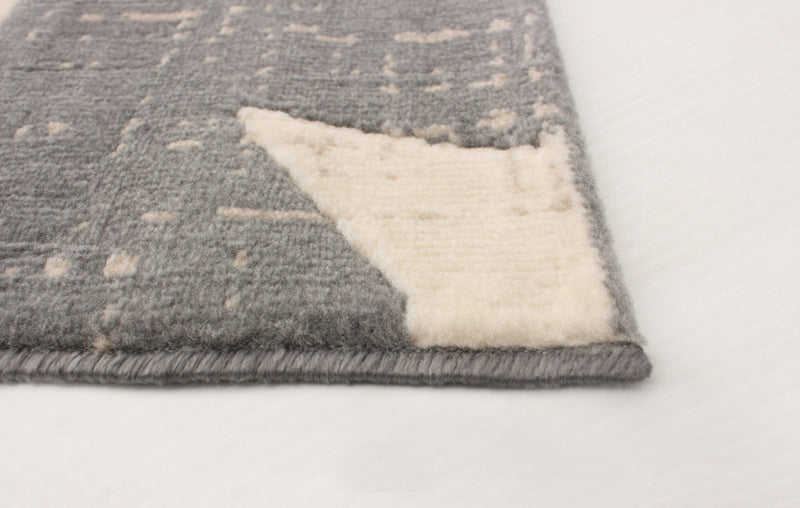 Ira Grey 5'3\" x 7'7\" Area Rug