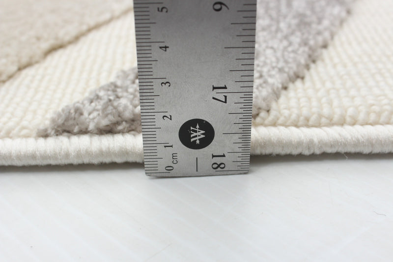 Nikkos Ivory 3'11\" x 5'7\" Area Rug