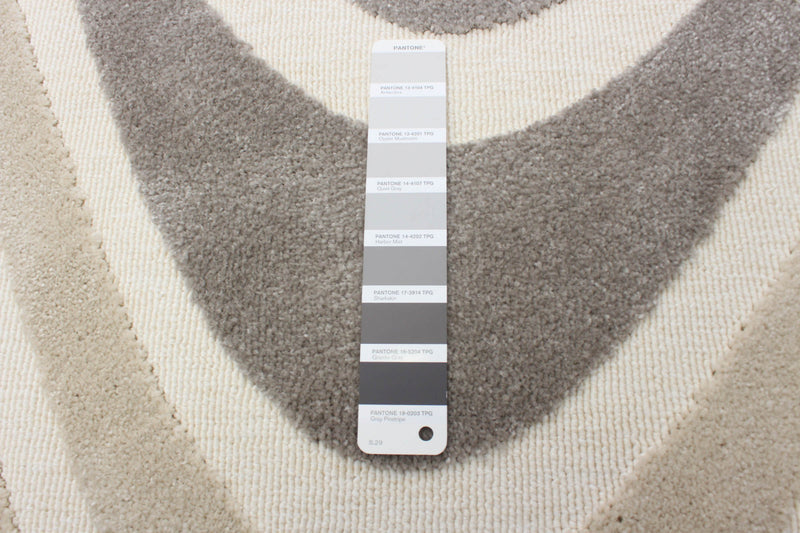 Nikkos Ivory 3'11\" x 5'7\" Area Rug